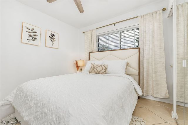 1011 11th ST N, Naples, FL 34102