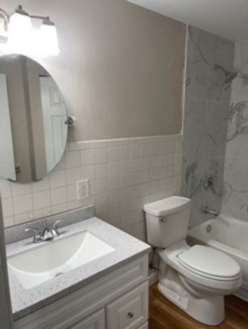 10 Longworth Ave 24, Brockton, MA 02301