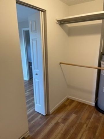 10 Longworth Ave 24, Brockton, MA 02301