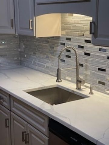 10 Longworth Ave 24, Brockton, MA 02301