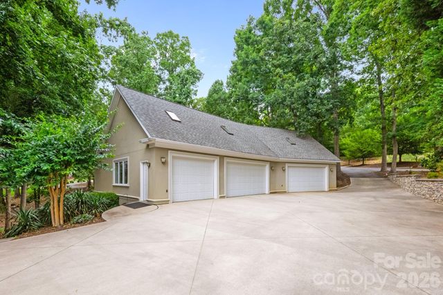2161 Windy Oaks Drive, Fort Mill, SC 29708