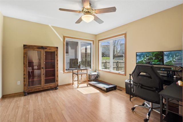 3409 Brook View Drive, Des Moines, IA 50317