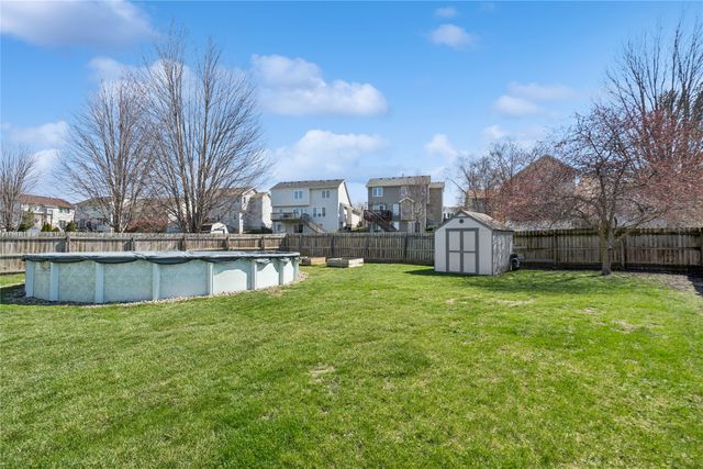 3409 Brook View Drive, Des Moines, IA 50317