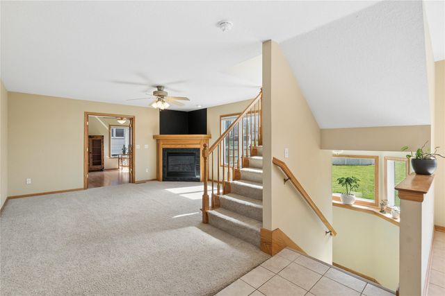 3409 Brook View Drive, Des Moines, IA 50317