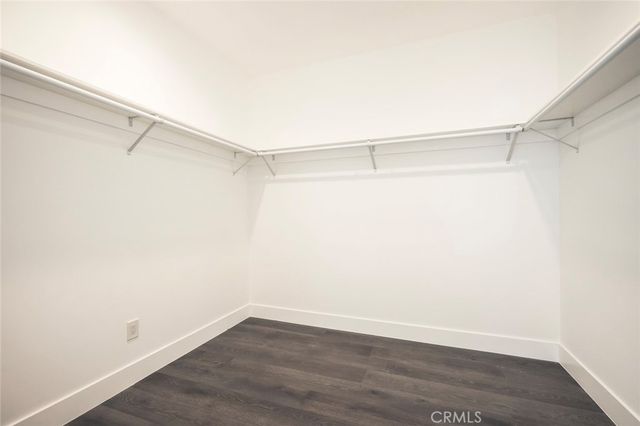 542 N Commonwealth, Los Angeles, CA 90004