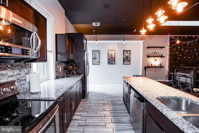 933 ROSE ST, Harrisburg, PA 17102