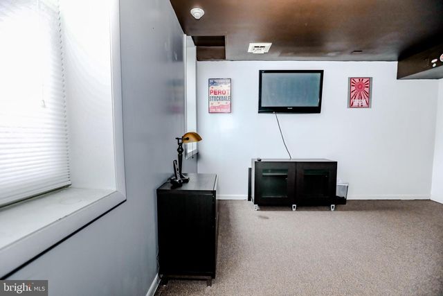 933 ROSE ST, Harrisburg, PA 17102