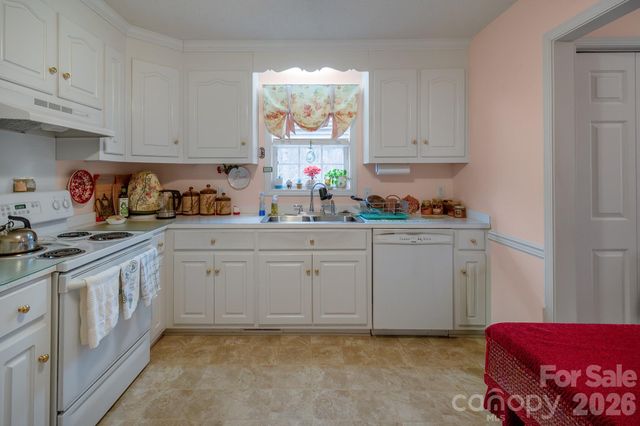 2514 Oxford Circle, Lancaster, SC 29720