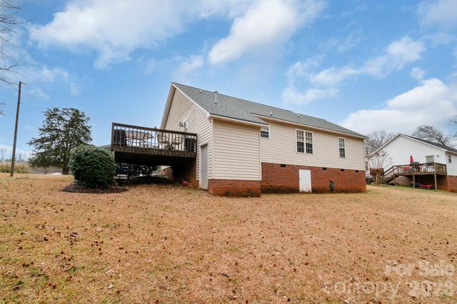 2514 Oxford Circle, Lancaster, SC 29720