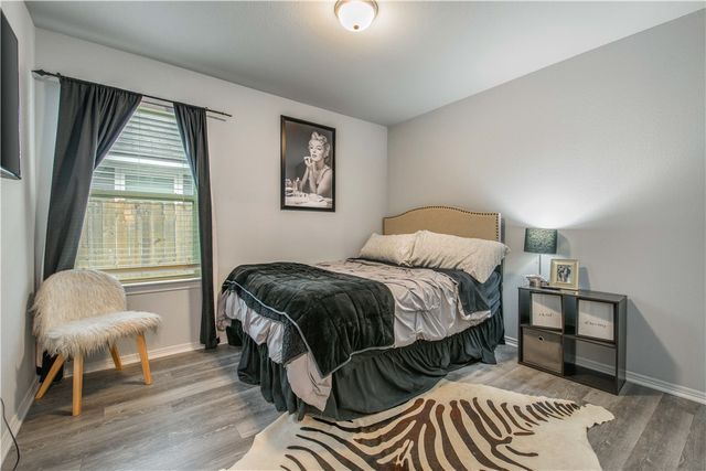 2850 Messenger Way, Bryan, TX 77803