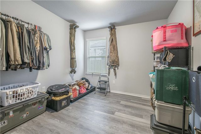 2850 Messenger Way, Bryan, TX 77803
