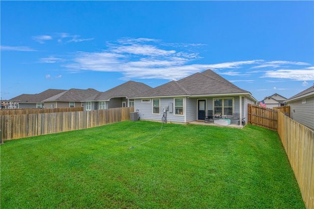 2850 Messenger Way, Bryan, TX 77803