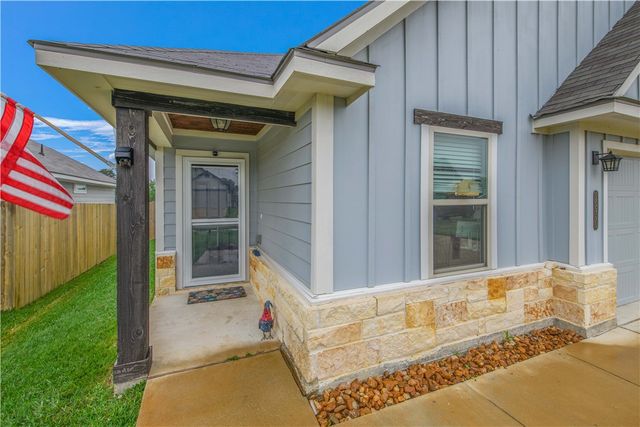 2850 Messenger Way, Bryan, TX 77803