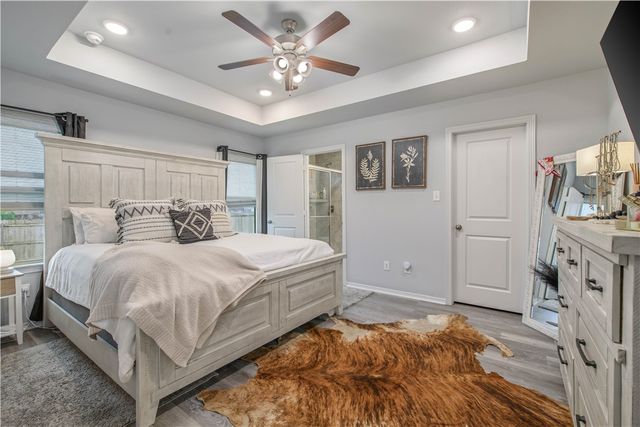 2850 Messenger Way, Bryan, TX 77803