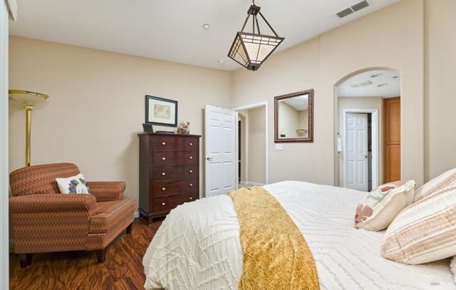 417 Anglebrook Dr, Rio Vista, CA 94571
