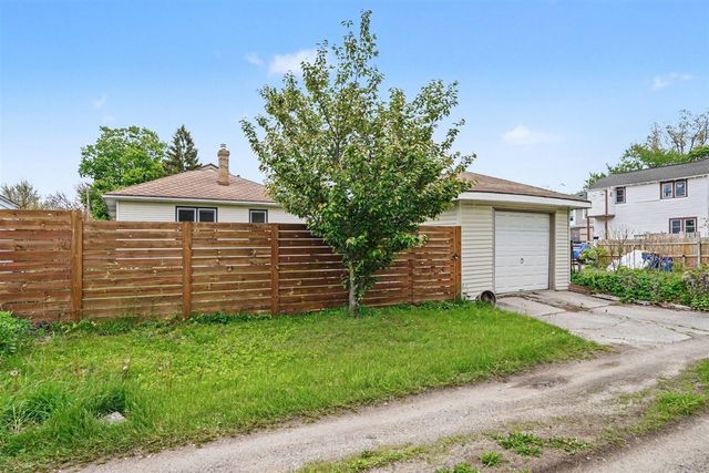 818 Norbert Street, Grand Rapids, MI 49504