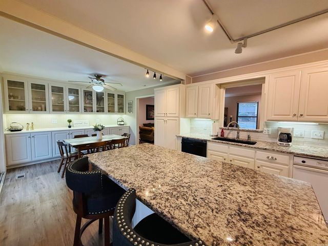 2507 Arkansas Valley Drive, Little Rock, AR 72212