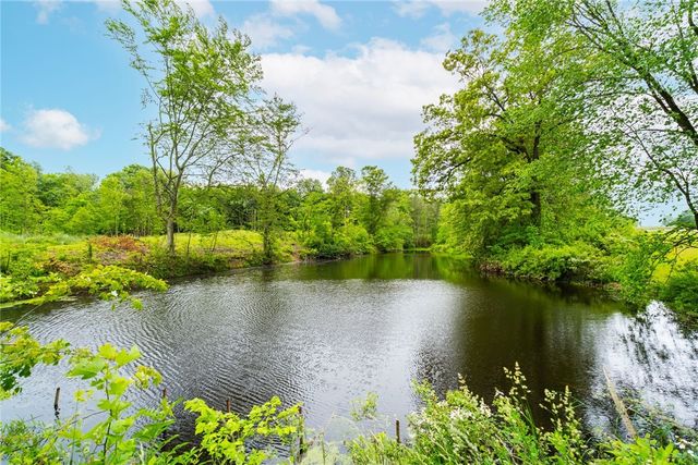 4109 High Hill Rd, Pulaski Twp - Law, PA 16159