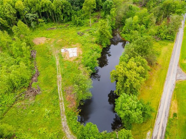 4109 High Hill Rd, Pulaski Twp - Law, PA 16159