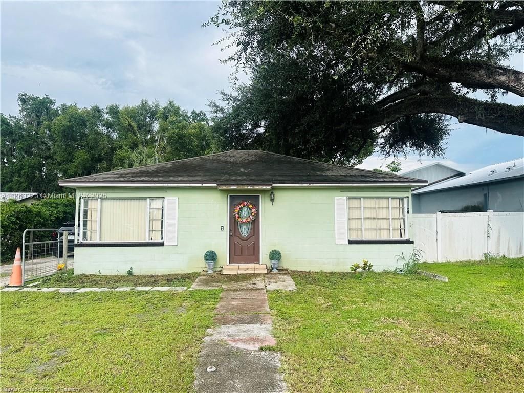 614 N Florida Ave, Other City - In The State Of Florida, FL 33873
