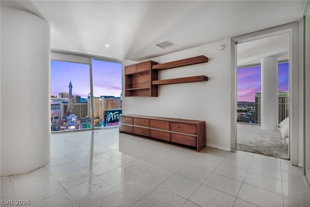 3722 Las Vegas Boulevard 2506, Las Vegas, NV 89158