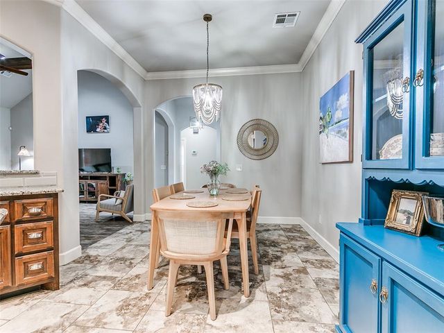 2251 E Kellan Court Terrace, Mustang, OK 73064
