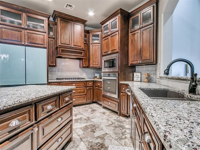 2251 E Kellan Court Terrace, Mustang, OK 73064