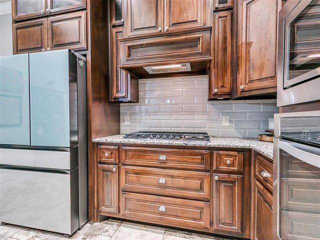 2251 E Kellan Court Terrace, Mustang, OK 73064