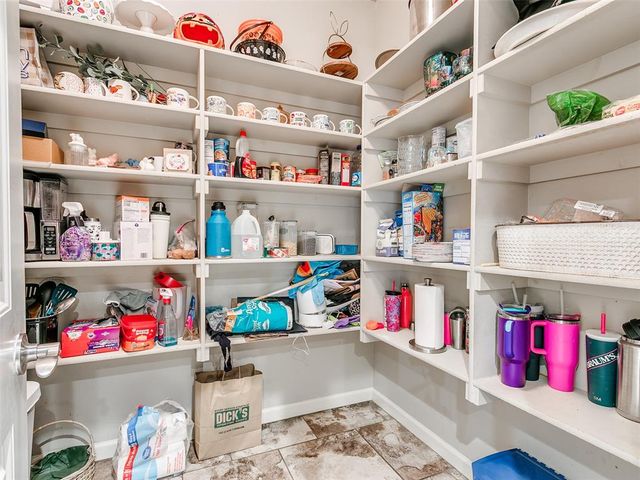 2251 E Kellan Court Terrace, Mustang, OK 73064