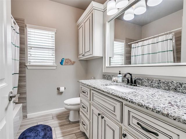 2251 E Kellan Court Terrace, Mustang, OK 73064