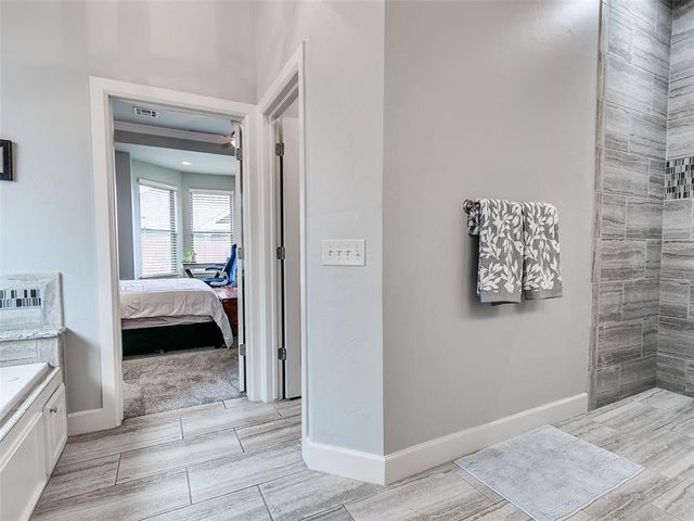 2251 E Kellan Court Terrace, Mustang, OK 73064