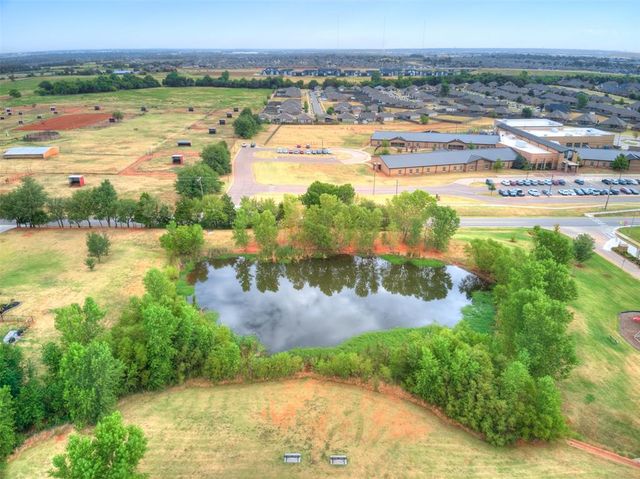 2251 E Kellan Court Terrace, Mustang, OK 73064