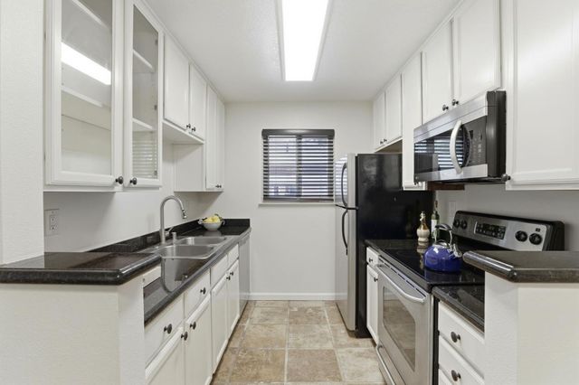 945 Catkin Court, San Jose, CA 95128