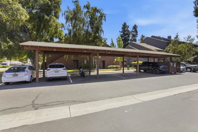 945 Catkin Court, San Jose, CA 95128