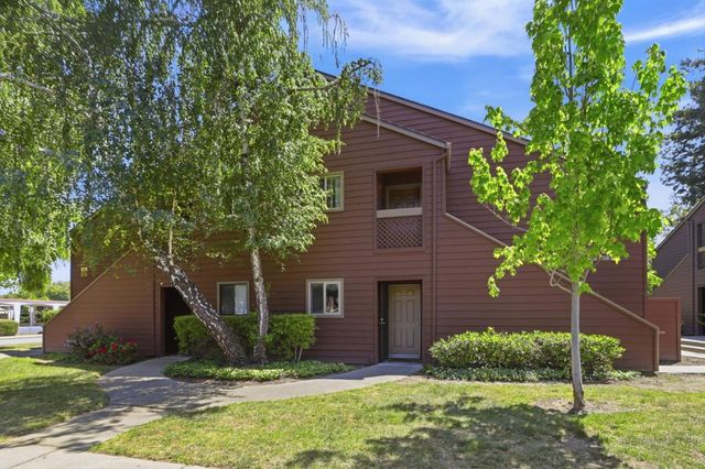 945 Catkin Court, San Jose, CA 95128