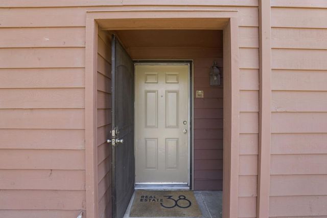 945 Catkin Court, San Jose, CA 95128