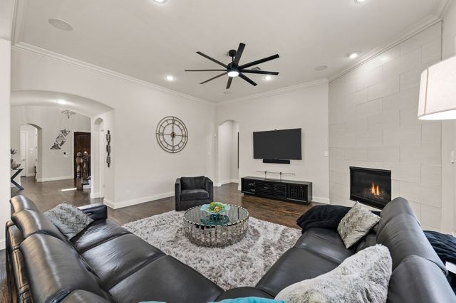1204 Huron Drive, Grapevine, TX 76051