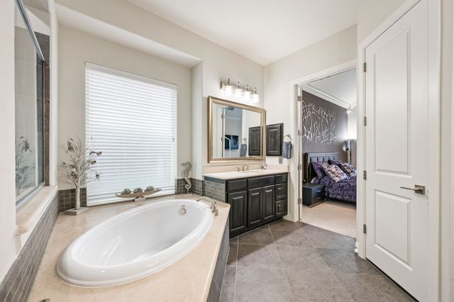 1204 Huron Drive, Grapevine, TX 76051
