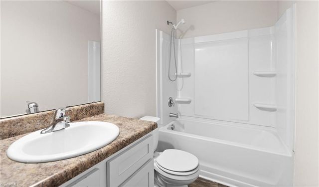 4224 Piedmont Farms Way, Winston-salem, NC 27107