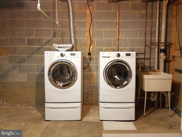 5551 WINFORD CT, Fairfax, VA 22032