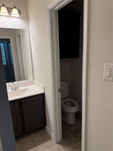 411 Saddle Lane, Denton, TX 76205