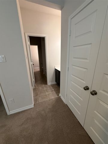 411 Saddle Lane, Denton, TX 76205