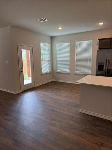 411 Saddle Lane, Denton, TX 76205