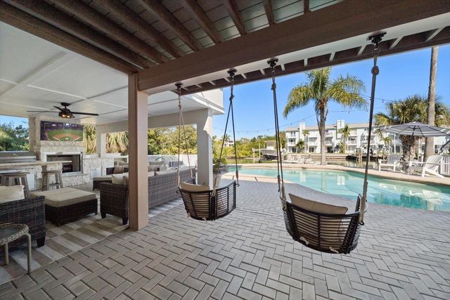 300 6TH AVENUE, Indian Rocks Beach, FL 33785