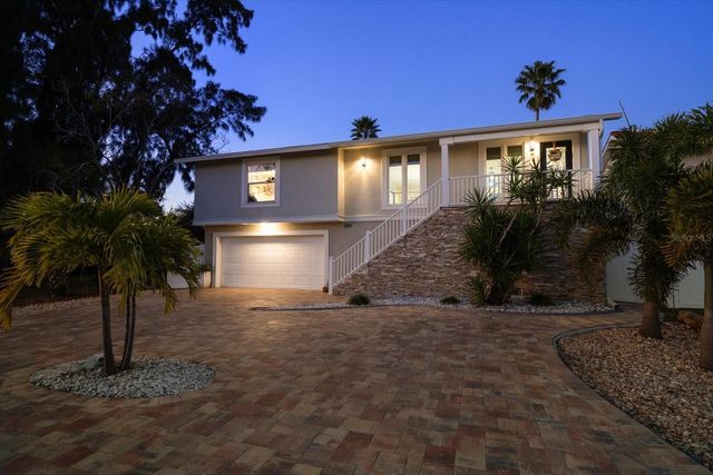 300 6TH AVENUE, Indian Rocks Beach, FL 33785