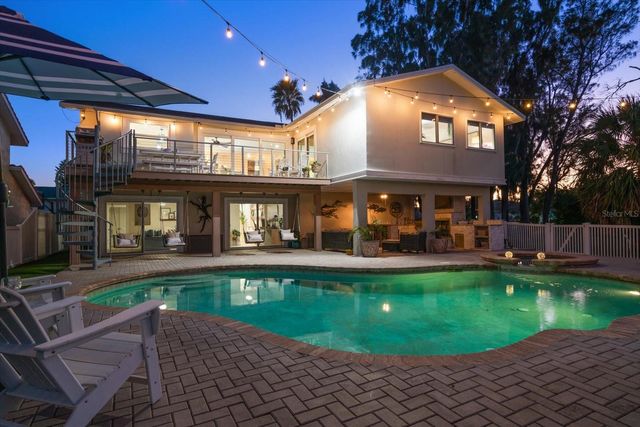 300 6TH AVENUE, Indian Rocks Beach, FL 33785