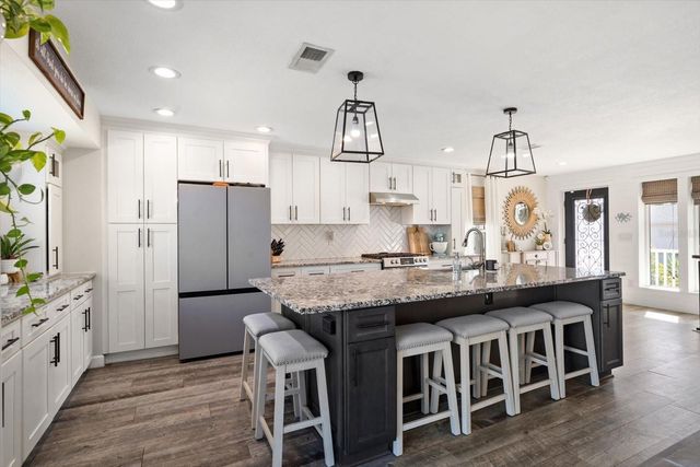 300 6TH AVENUE, Indian Rocks Beach, FL 33785