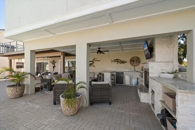 300 6TH AVENUE, Indian Rocks Beach, FL 33785