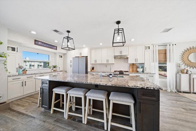 300 6TH AVENUE, Indian Rocks Beach, FL 33785