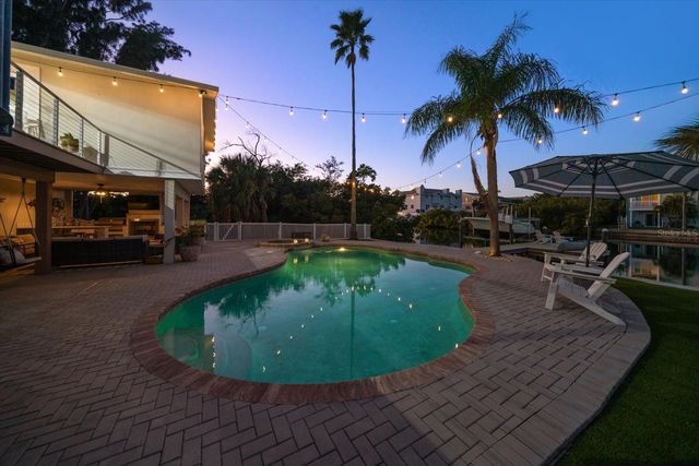 300 6TH AVENUE, Indian Rocks Beach, FL 33785